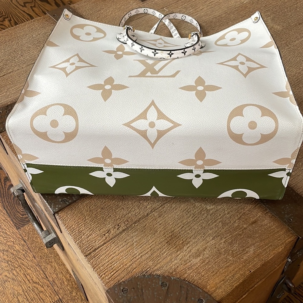 Preowned Louis Vuitton on the go khaki taupe large bag shopper - Picture 5 of 14